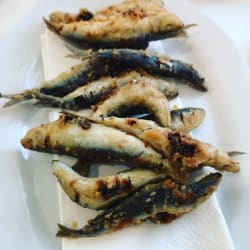 Sardinhas grilhadas