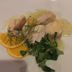 Suprema di pollo in crosta di sesamo e arancia