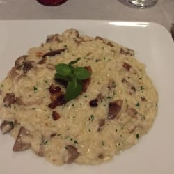 Riso ai funghi e guanciale croccante
