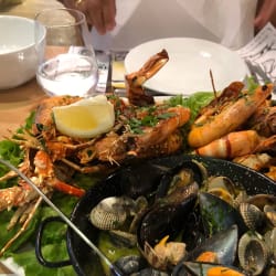 Warm seafood plater