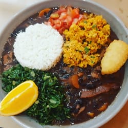 Feijoada à brasileira 