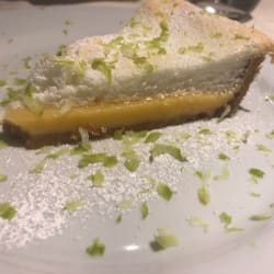 Tarte merengada de limão 