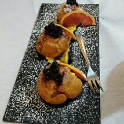 bignè menta e frutti di bosco