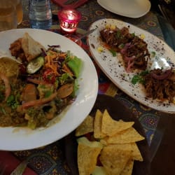 Caril de lentilhas e tacos mexicanos de jaca