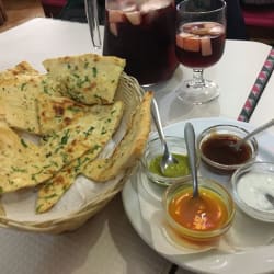 Nam de Queijo e Alho