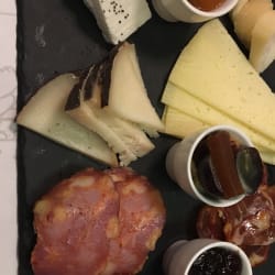 Ardoise fromage charcuterie 