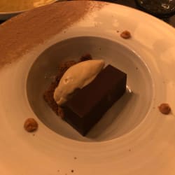 Crocante de chocolate com mascarpone e lima