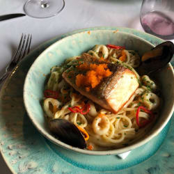 Salmão com carbonara 