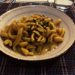 Strozzapreti con carbonara di zucchine