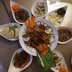 Mezza platter, gedeelde voorgerechtjes! Zeker aanrader :)