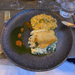 Bacalhau crocante com arroz de tomate