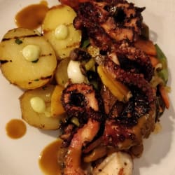 Grilled octopus with vegetables, mmm yummy