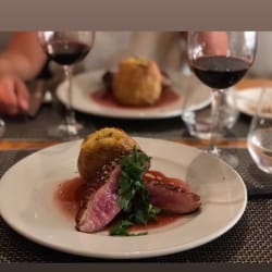 Petto d’anatra in riduzione di Porto e purea di patate