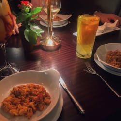 Ovos com farinheira e tomate