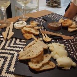 Patés y queso