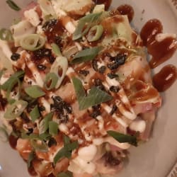 Não sei o nome do prato mas é TOP