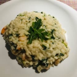 Risoto de rúcula e camarão 