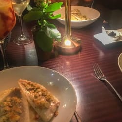 Dourada com amêndoa e risotto de lima