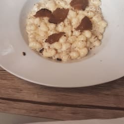 Gnocchetti con taleggio e tartufo 