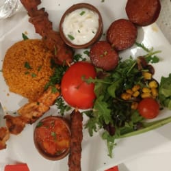 Assiette de brochettes