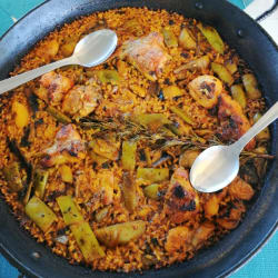 Paella valenciana