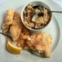 Filete de Peixe Galo com Arroz de Ameijoas