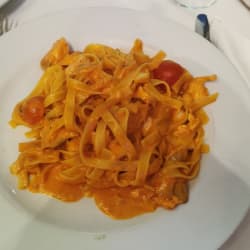 Tagliatelle con salmon