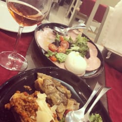 Burrata e Tris de bruschette.