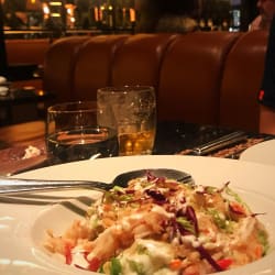 Kingcrab salad with avocado 