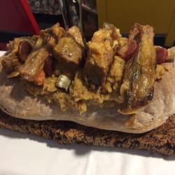 Migas em cacete com entrecosto