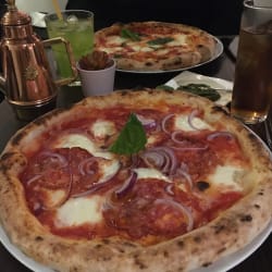 pizzas M’arracreo e Margherita