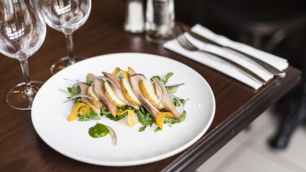 La Table De Genevieve In Paris Restaurant Reviews Menu And