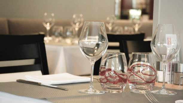 La Table Des Troys In Vincennes Restaurant Reviews Menu And