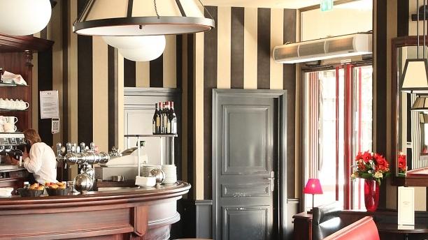 Restaurant Grand Cafe De La Mairie A Maisons Alfort Avis Menu Et Prix