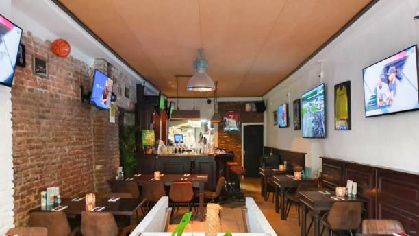 champions sports grille