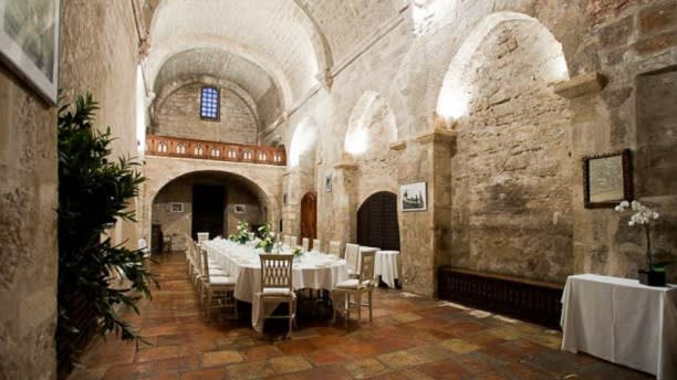 Restaurant Abbaye De Sainte Croix A Salon De Provence 13300