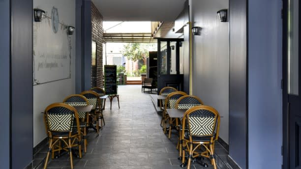 Les Jardins De Voltaire In La Garenne Colombes Restaurant