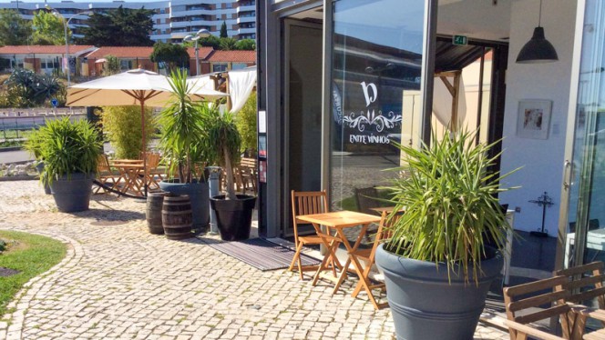 sala - B'ENTREVINHOS, Oeiras