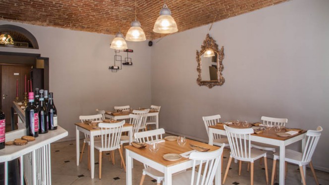 Sala - Casa Amelie, Turin