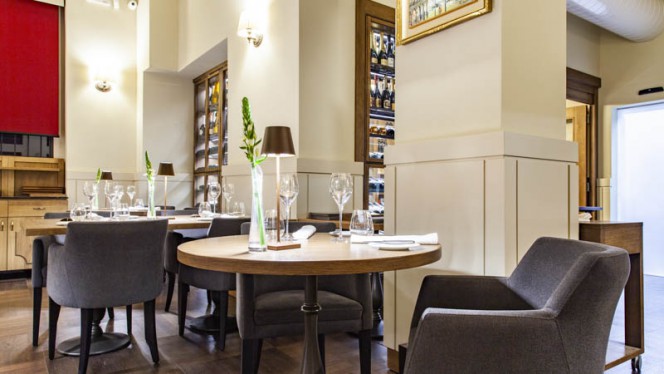 Vista sala - L'Alchimia, Milan