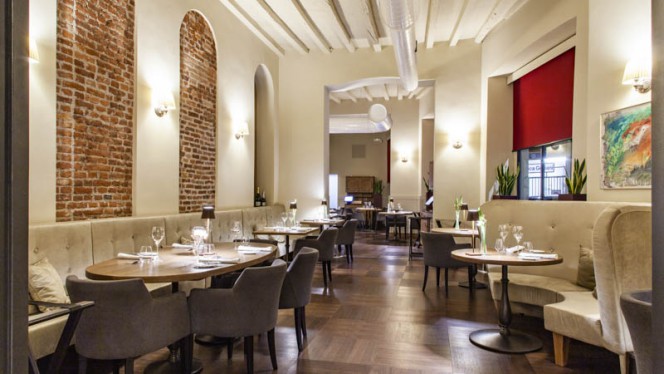 Vista sala - L'Alchimia, Milan