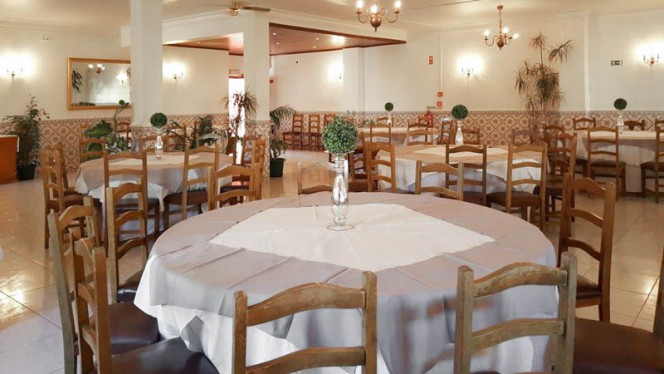 Vista da sala - A Quinta, Oeiras