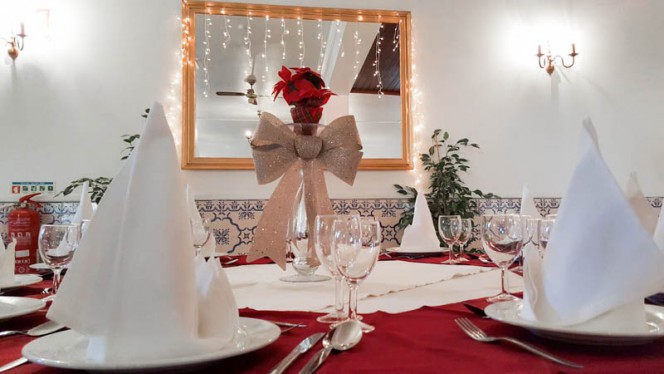 Vista da sala - A Quinta, Oeiras