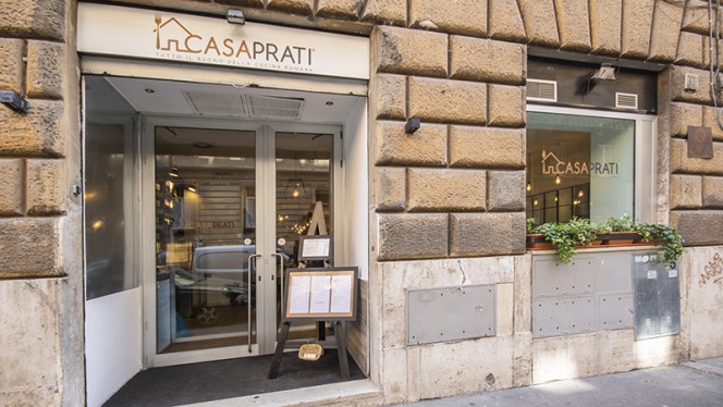 Entrata - Casa Prati, Rome