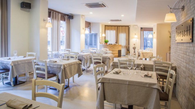 Sala - Dersett, Milan