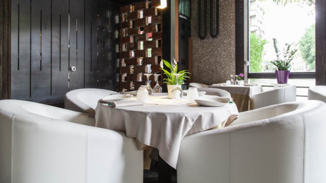 Veduta dell interno - Lu Dim Sum, Milan