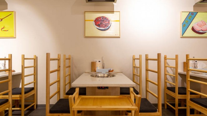 Het restaurant - Yuan's Hot Pot 袁记串串香, Amesterdão