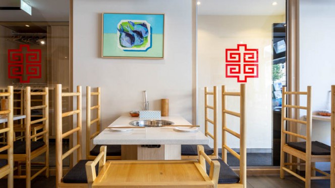 Het restaurant - Yuan's Hot Pot 袁记串串香, Amesterdão