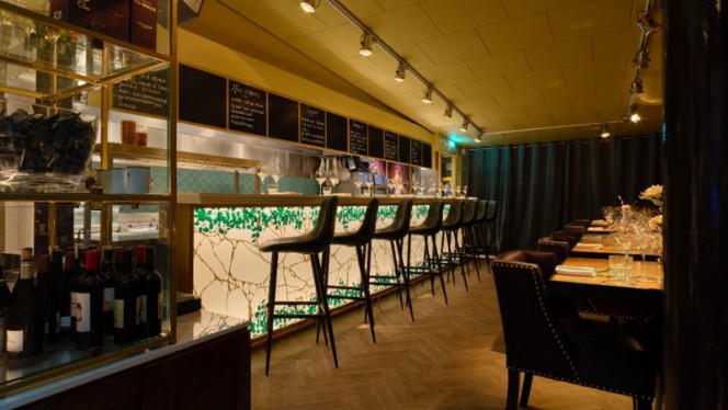 Bar - aMusée, Amesterdão