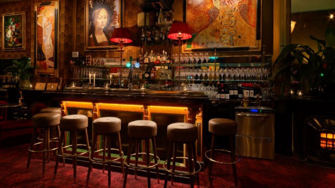 Bar - aMusée, Amesterdão